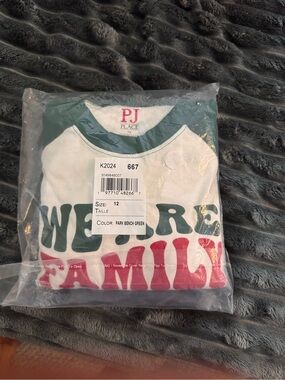 Size 12 Children’s Place Kids 'We Are Family' pajamas - Park Bench Green&White